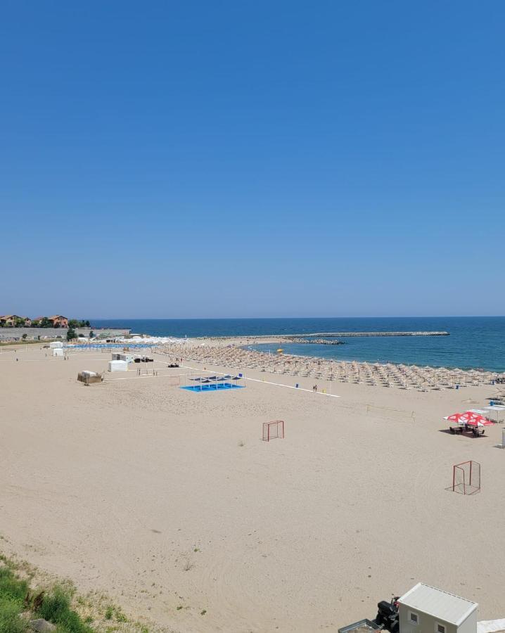 Faleza Nord Apartament De Lux Nou Pe Malul Marii Constanta Bagian luar foto
